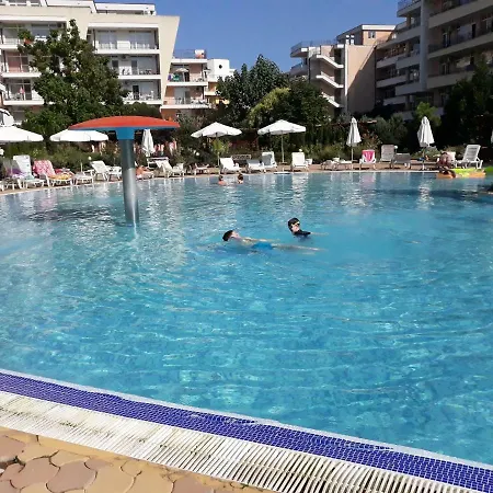 Grand Kamelia * Napospart