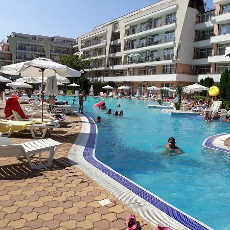Апартамент Grand Kamelia *